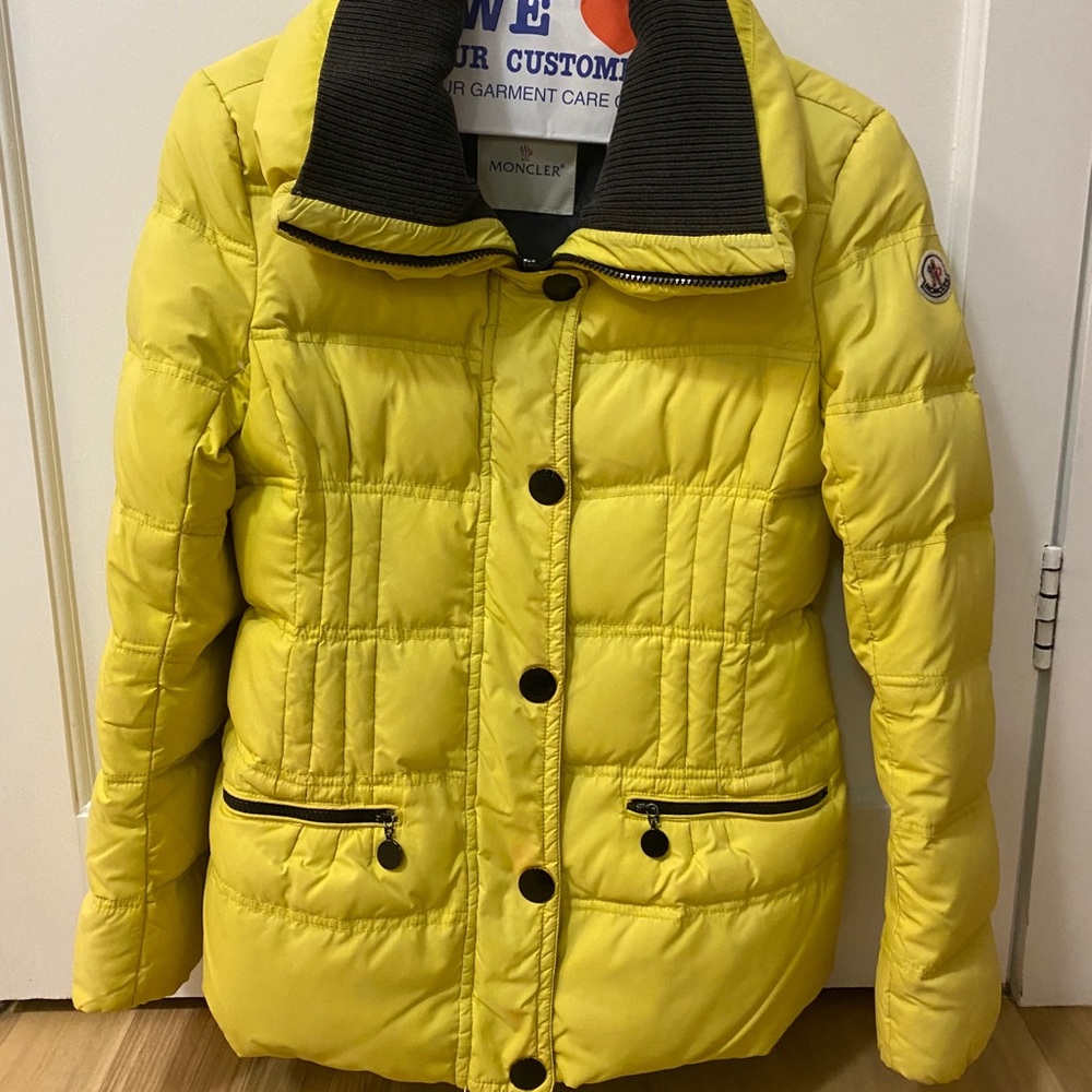 Moncler puffer jacket 0